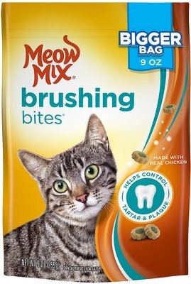 Meow Mix Brushing Bites with Real Chicken Dental Cat Treats, slide 1 of 1