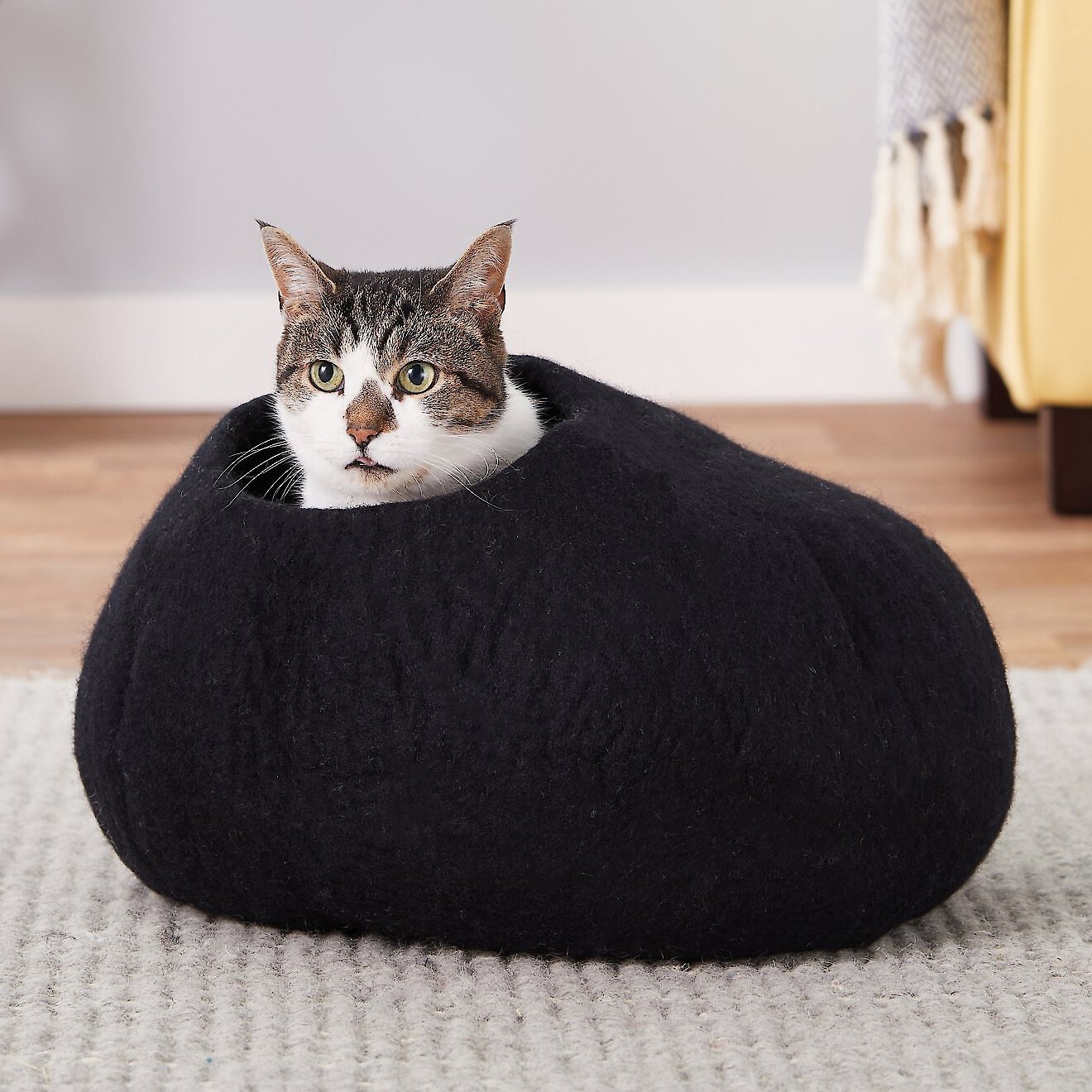 EARTHTONE SOLUTIONS Gotham Kitty Felted Wool Cat Cave Bed