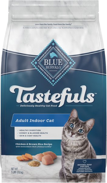 Blue Buffalo Indoor Health Chicken & Brown Rice Recipe Adult Dry Cat Food, 5-lb bag slide 1 of 10