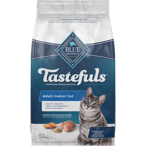 Blue Buffalo Indoor Health Chicken & Brown Rice Recipe Adult Dry Cat Food, 5-lb bag