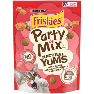 Friskies Party Mix Natural Yums With Real Salmon Cat Treats, 6-oz bag