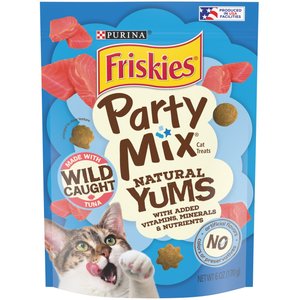 Friskies Party Mix Natural Yums with Real Tuna Cat Treats, 6-oz bag
