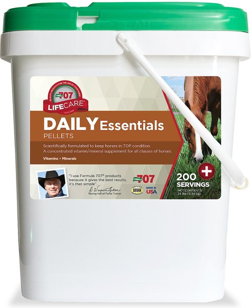 Formula 707 Daily Essentials Vitamins & Minerals Hay Flavor Pellets Horse Supplement, 25-lb bucket slide 1 of 7