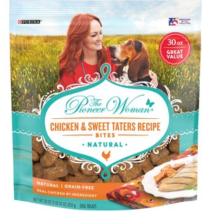 The Pioneer Woman Natural Chicken & Sweet Taters Recipe Bites Grain-Free Dog Treats, 30-oz bag
