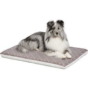 MidWest QuietTime Couture Paxton Reversible Dog Crate Mat, Mushroom / White Fleece, Medium 