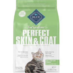 Blue Buffalo True Solutions Perfect Coat Skin & Coat Care Formula Dry Cat Food, 3.5-lb bag