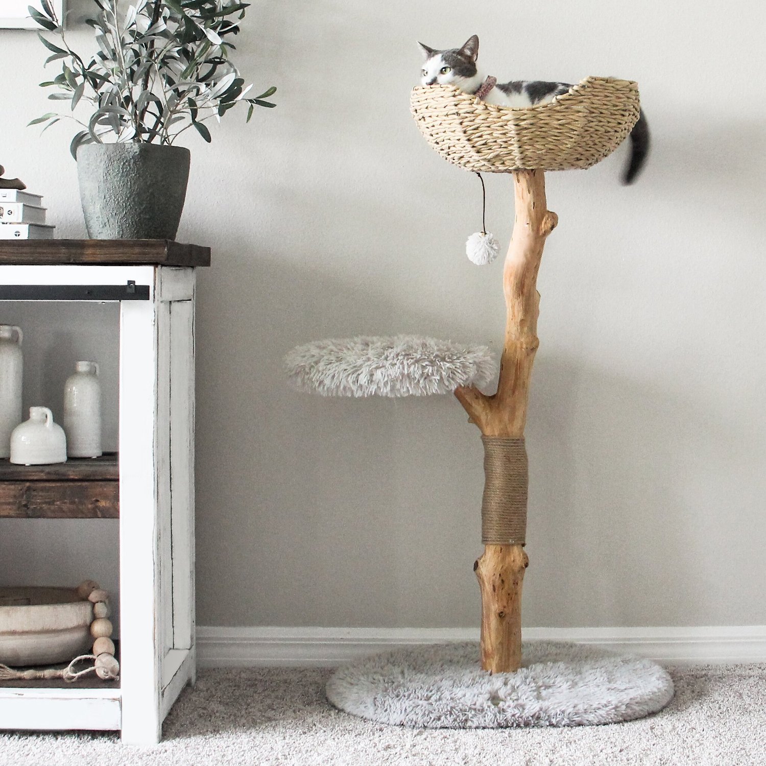 MAU LIFESTYLE Uni 41in Faux Fur Basket Bed Cat Tree, Gray