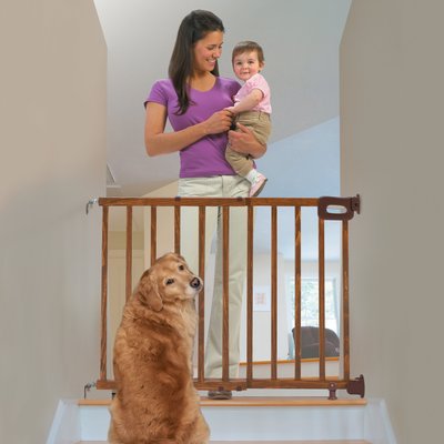 Summer Deluxe Stairway Simple to Secure Wood Dog Gate, slide 1 of 1