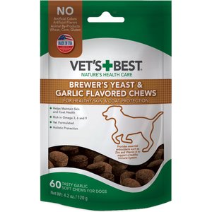 Vet’s Best Healthy Skin & Coat Protection Brewer’s Yeast & Garlic Flavored Chews Dog Supplement, 60 count