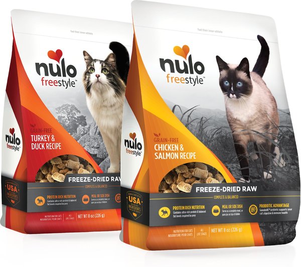 Nulo Chicken & Turkey Variety Pack Freeze-Dried Raw Cat Food, 8-oz bag, case of 2 slide 1 of 3