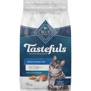 Blue Buffalo Indoor Health Chicken & Brown Rice Recipe Adult Dry Cat Food, 7-lb bag