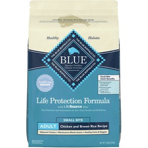 Blue Buffalo Life Protection Formula Small Bite Adult Chicken & Brown Rice Recipe Dry Dog Food, 15-lb bag