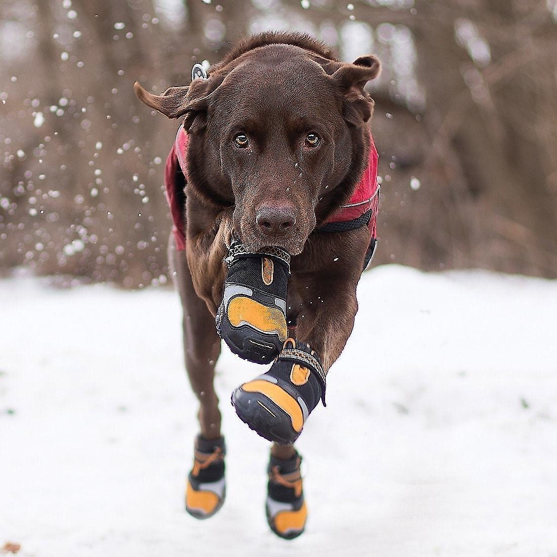 lightweight snow boots