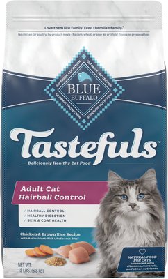 7. Blue Buffalo Indoor Hairball Control Chicken & Brown Rice Recipe Adult Dry Cat Food