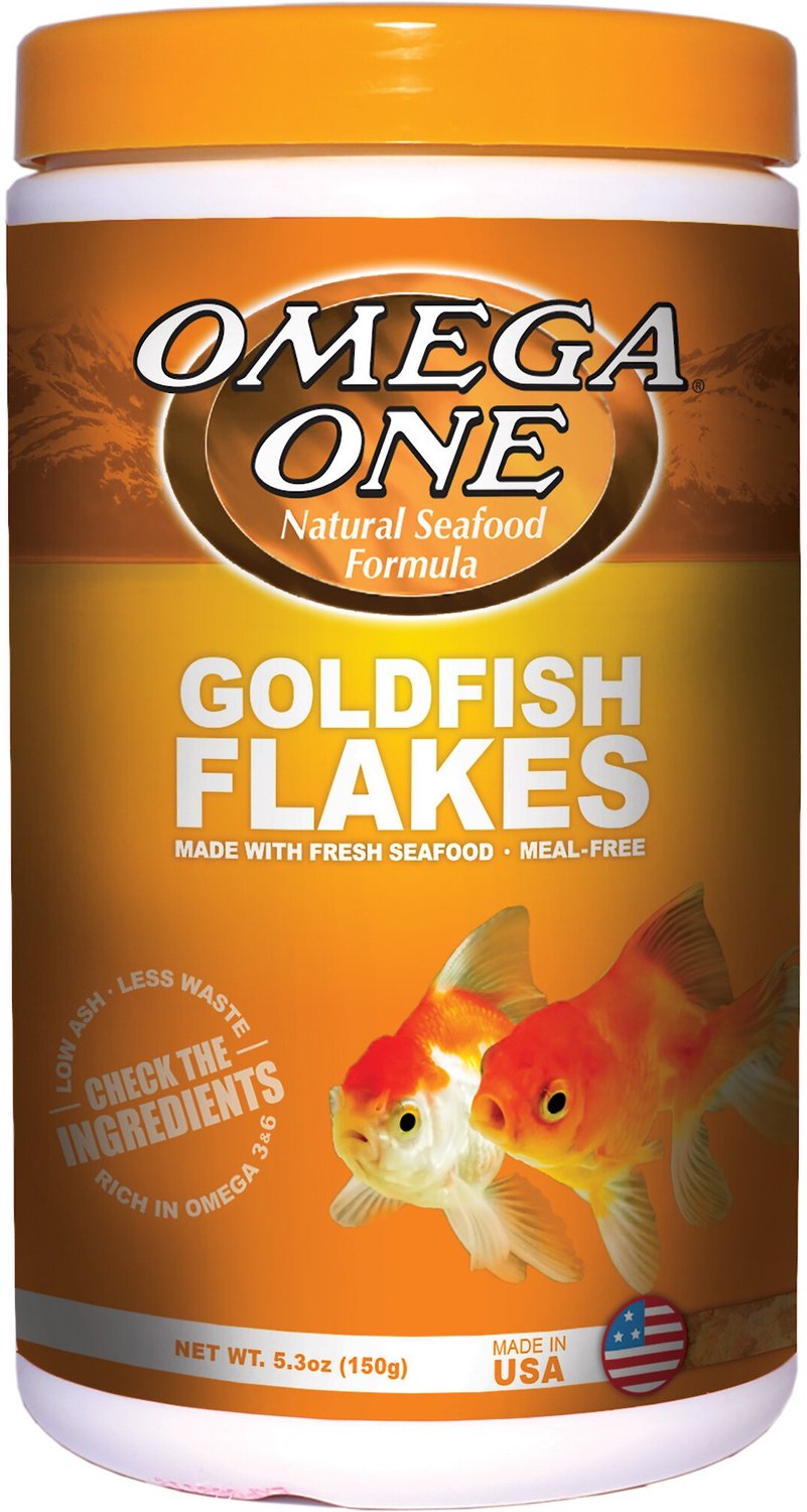 natural goldfish food